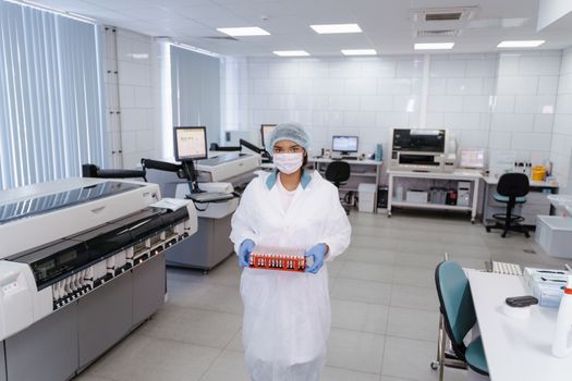 Laboratorium riset medis modern menjadi garis terdepan dalam perlombaan ilmu pengetahuan untuk memahami dan menyembuhkan penyakit hingga ke tingkat genetik, sebuah perubahan yang perlahan namun pasti mulai dirasakan dampaknya oleh pasien di seluruh dunia, termasuk Indonesia.