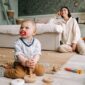 Momen kehangatan interaksi antara ibu dan anak di rumah yang menjadi fondasi penting bagi kesehatan emosional serta tumbuh kembang fisik anak secara optimal.