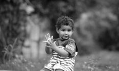 Menstimulasi Tumbuh Kembang Anak Lewat Eksplorasi Alam dan Sentuhan Emosional Orang Tua