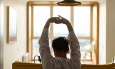Mengubah Waktu Tidur dan Sinar Matahari Pagi demi Kualitas Hidup Optimal