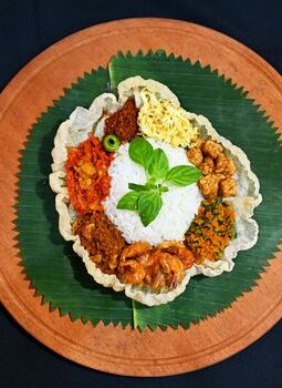 Seni Merawat Tubuh Lewat Piring Makan: Menggali Nutrisi Melimpah dari Pangan Lokal Indonesia