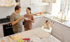 Merawat Kesehatan Keluarga Indonesia Lewat Kebiasaan Sederhana dari Dapur hingga Meja Makan
